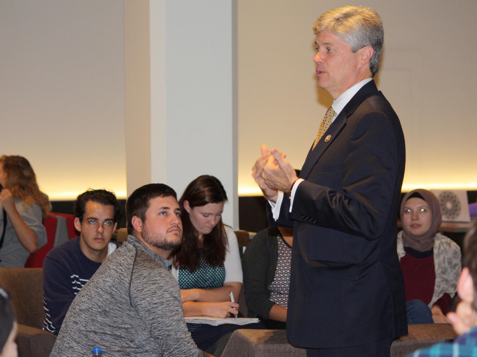 Rep. Jeff Fortenberry discusses the ideals of democracy with Nebraska students.