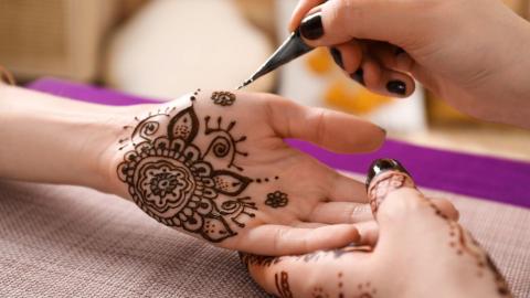 The Muslim Women's Collective student org will be hosting a Henna booth from 4 to 6 p.m. February 21 in the Nebraska Union.