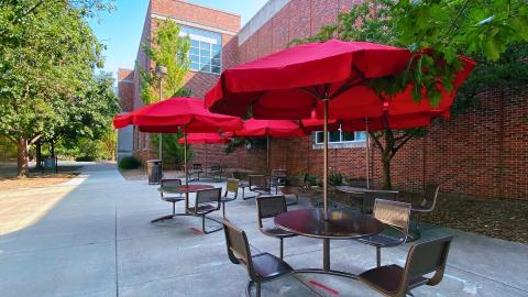 New outdoor tables sit on the west side of Nebraska Union.